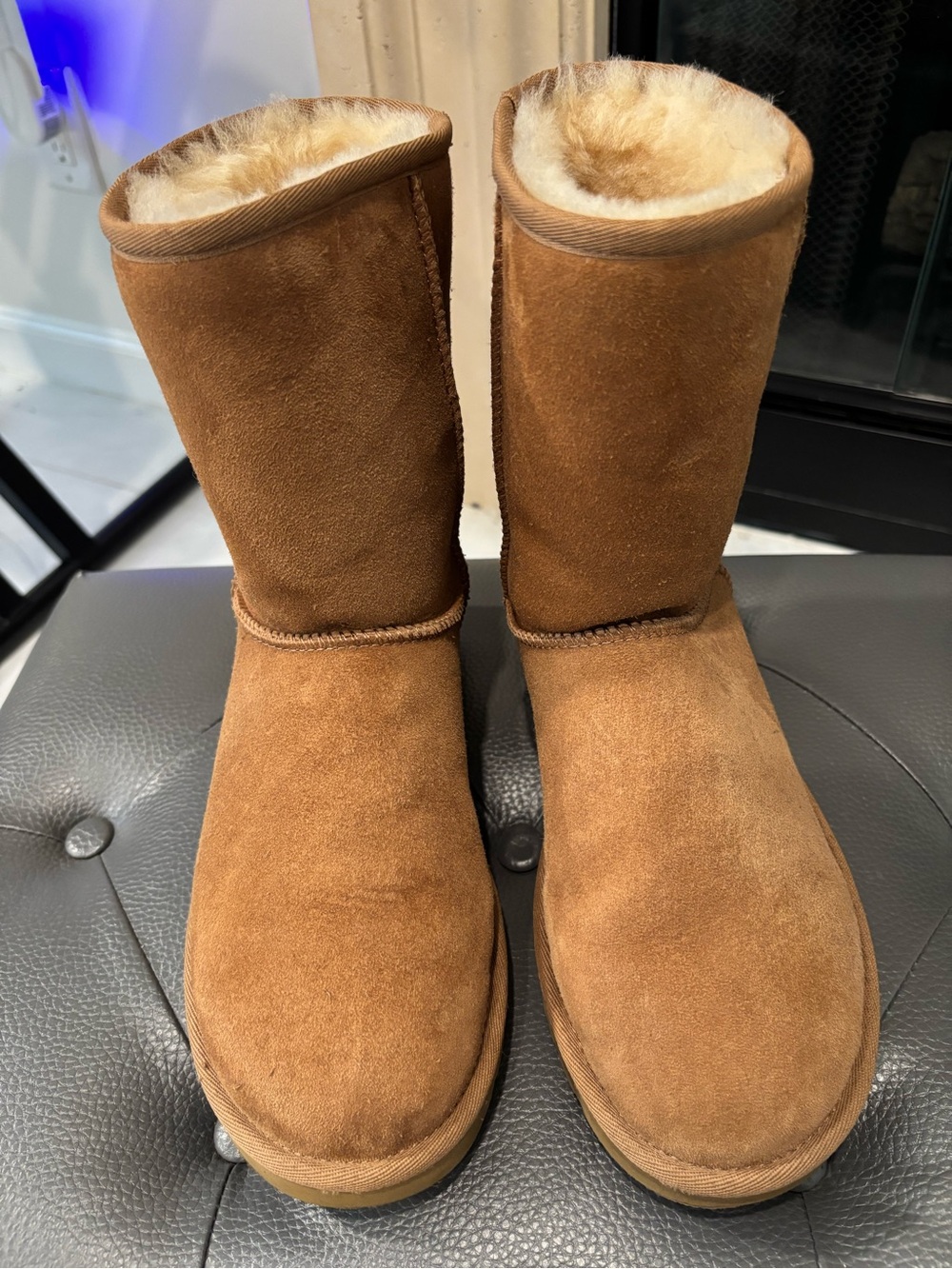 Classic UGGS Women’s Winter Boots - Chestnut
